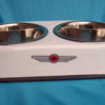 Sleek retro dog feeder