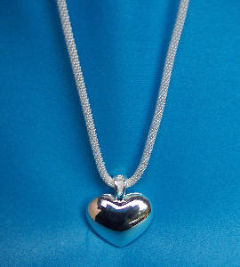 puff heart necklace