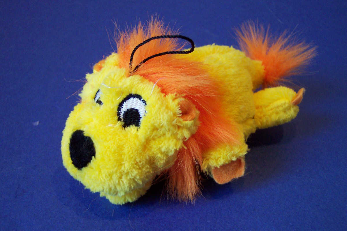 Plush Lion Pet Toy